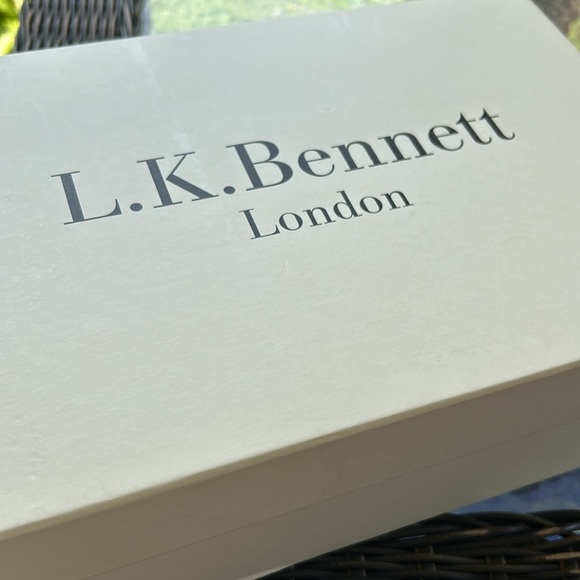 LK Bennett Loren High Heel Roca Red Suede Pumps 36 or 6 NIB dancing shoes - Picture 5 of 5